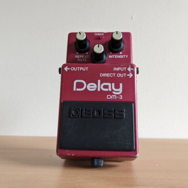 1984 - 1986 Boss DM-3 Delay (Green Label) Red - used Boss               Delay    Guitar Effect Pedal