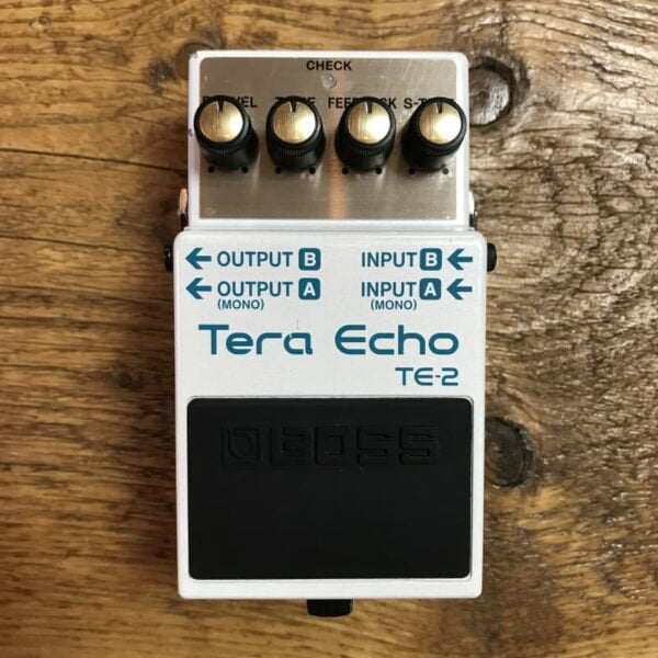 2013 - Present Boss TE-2 Tera Echo White - used Boss                Echo      Guitar Effect Pedal