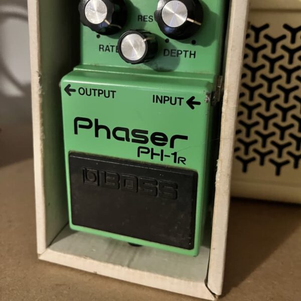 1980 - 1985 Boss PH-1R Phaser (Black Label) Green - used Boss      Phaser             Guitar Effect Pedal