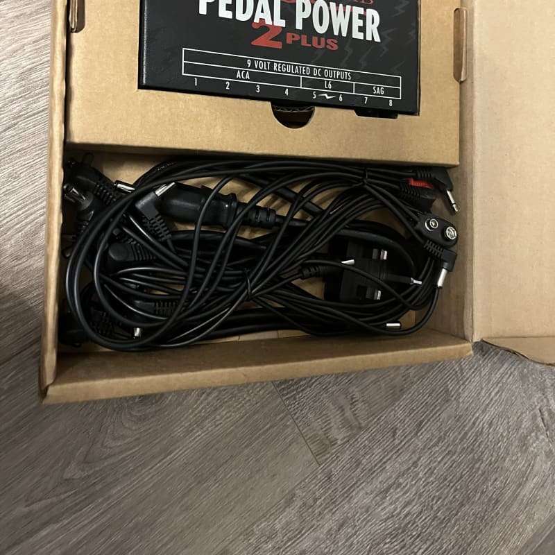 2010s Voodoo Lab Pedal Power 2 Plus Black - used Voodoo Lab              Power        Guitar Effect Pedal