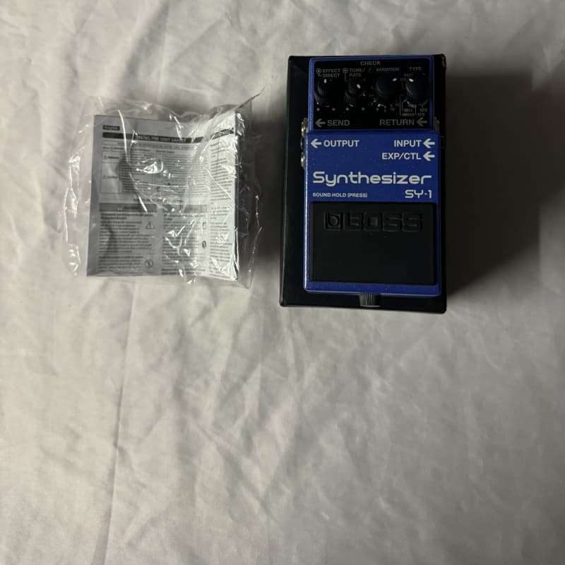 2020s Boss SY-1 Synthesizer Effects Pedal Blue - used Boss                     Synth Guitar Effect Pedal