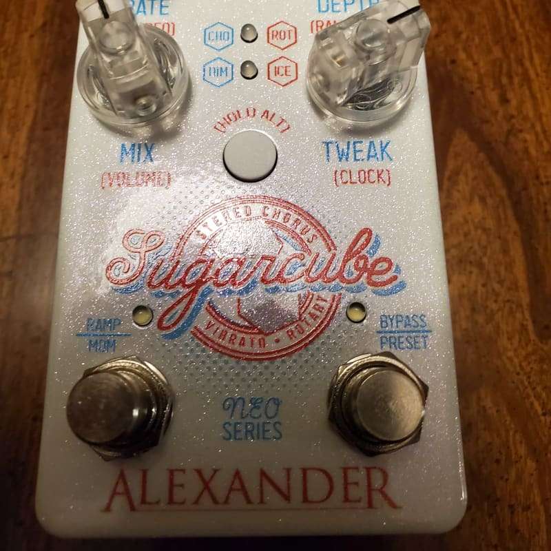 2020 - 2021 Alexander Pedals Sugarcube Crystal White - used Alexander Pedals                     Guitar Effect Pedal Guitar Effect Pedal