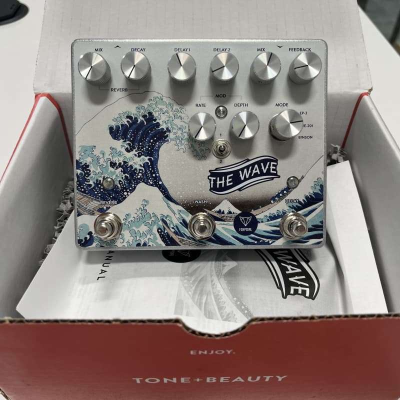 2010s Foxpedal The Wave Graphic - new Foxpedal                     Guitar Effect Pedal Guitar Effect Pedal