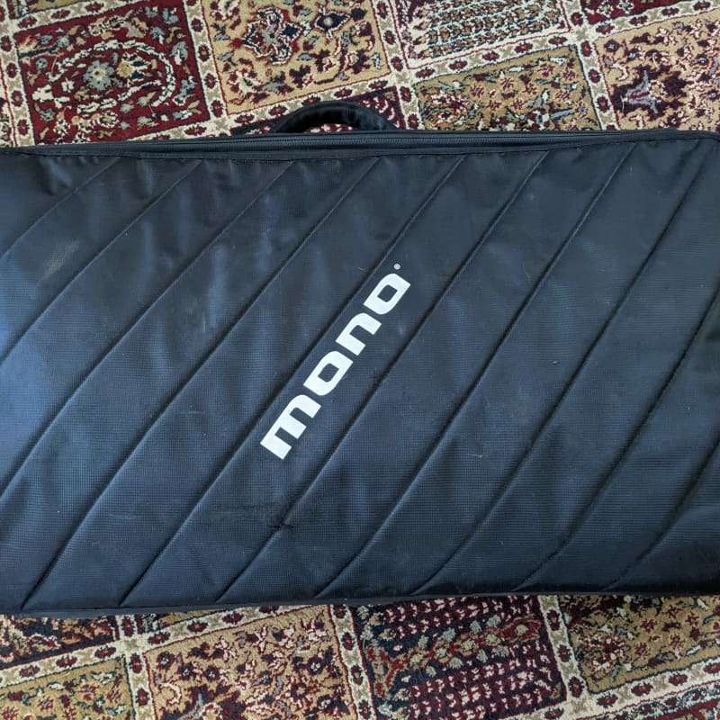 2010s Mono M80 Pedalboard Pro Case Black - used Mono                     Pedalboard Guitar Effect Pedal