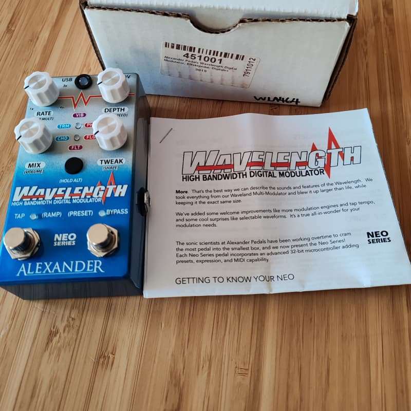 2018 Alexander Pedals Wavelength Blue/Silver - used Alexander Pedals                     Guitar Effect Pedal Guitar Effect Pedal