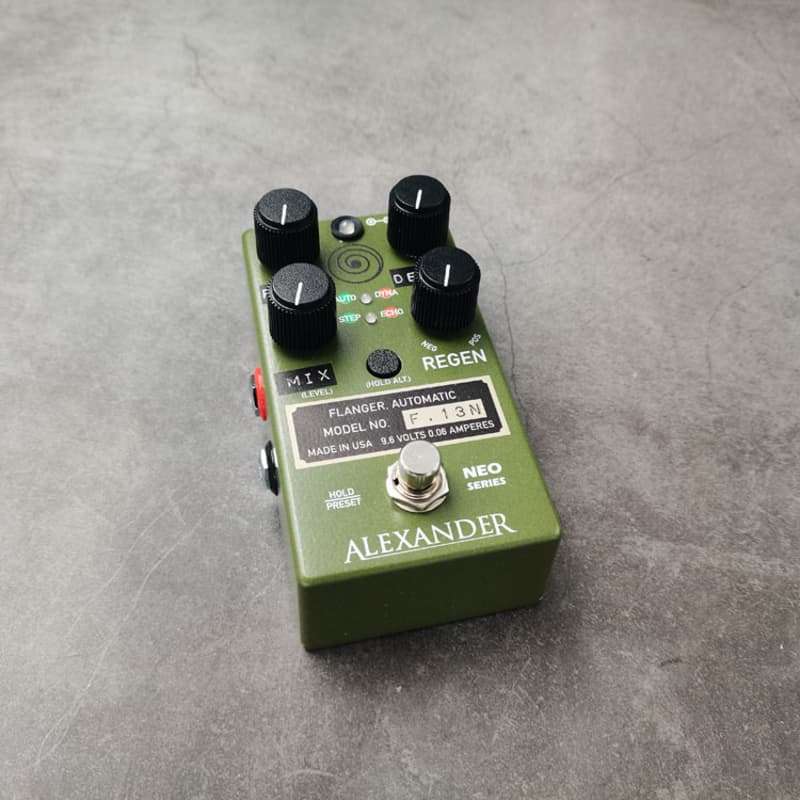 2015 - Present Alexander Pedals F-13 Neo Flanger Army Green - used Alexander Pedals                     Flanger Guitar Effect Pedal
