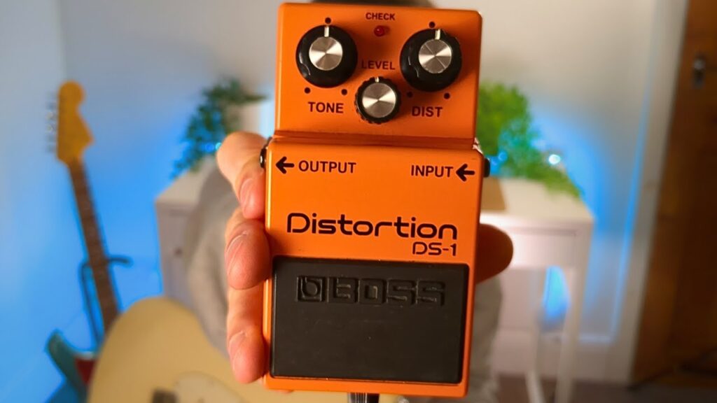 Video – How to use a Distortion Pedal | Easy Guide