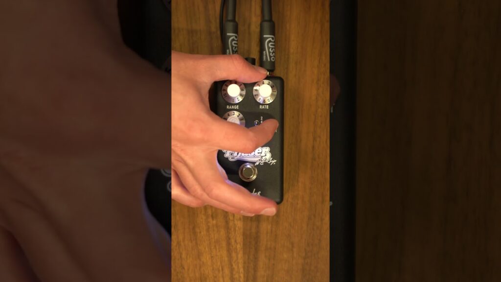 Phaser Videos – Fender Waylon Jennings Phaser Guitar Pedal
