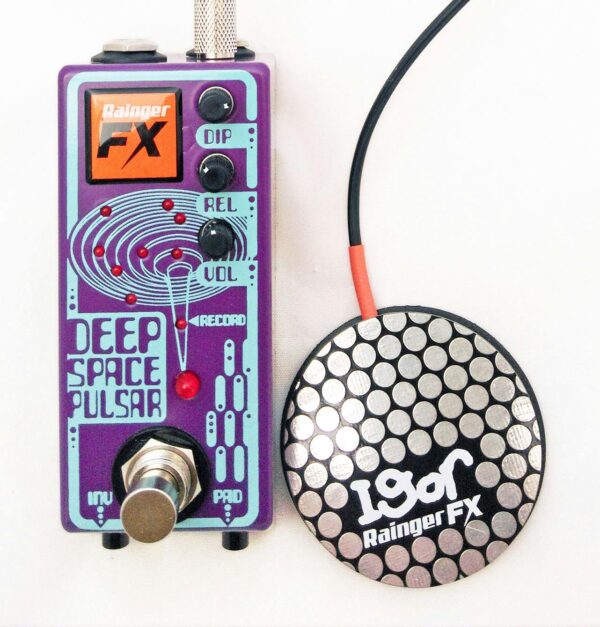 Rainger FX Deep Space Pulsar Pedal with Igor Controller