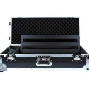 Pedaltrain Jr Max Pedalboard with Wheeled Tour Case