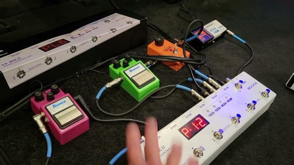 Video – Mooer Effects pedal Controller L6 mk11 Guitar Pedal Review Music