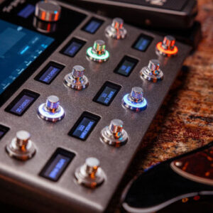 Fender Tone Master Pro Multi-Effects Guitar Workstation - Image 2