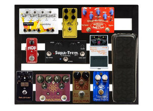 Pedaltrain Novo 18 Pedalboard with Tour Case