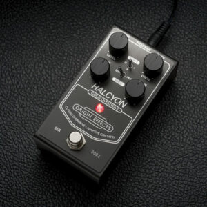 Origin Effects Halcyon Gold Overdrive Pedal - Black Edition - Image 2
