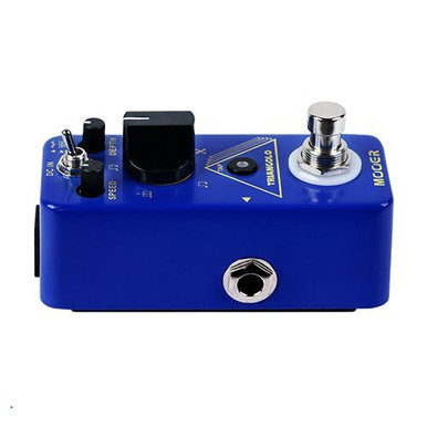 Mooer Triangolo Digital Tremolo Pedal - Image 4