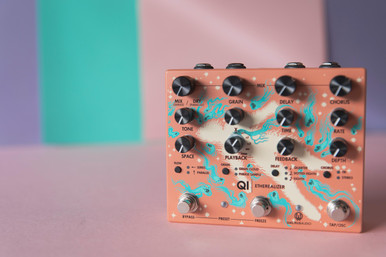Walrus Audio Qi Etherealizer Yvette Young Signature Ambient Pedal in Terracotta