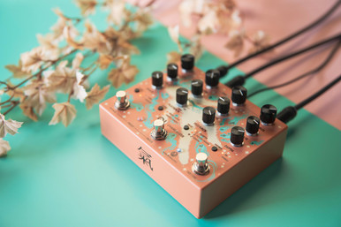 Walrus Audio Qi Etherealizer Yvette Young Signature Ambient Pedal in Terracotta