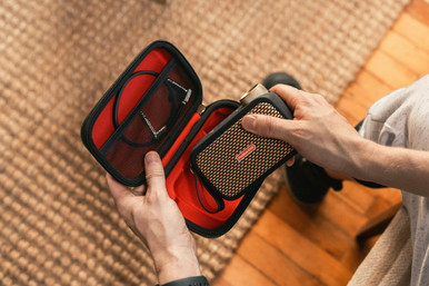Positive Grid Spark GO Ultra Portable Smart Guitar Amp with Case Bundle - Image 4
