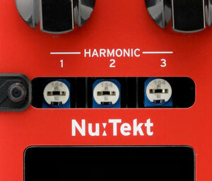 Korg Nu:Tekt HD-S Harmonic Distortion Effect Pedal Kit - Image 6