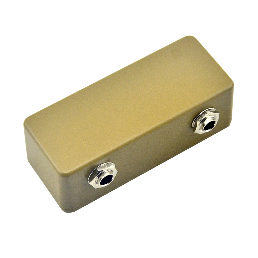 New LANDTONE 6.35mm Guitar Effect Pedal Jumper Box with 1590A
