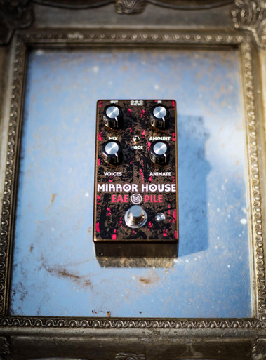Electronic Audio Experiments Mirror House V2 Pitch Shifting Modulator Pedal