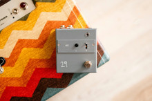 29 Pedals JFET Transistor Boost Pedal - Image 3