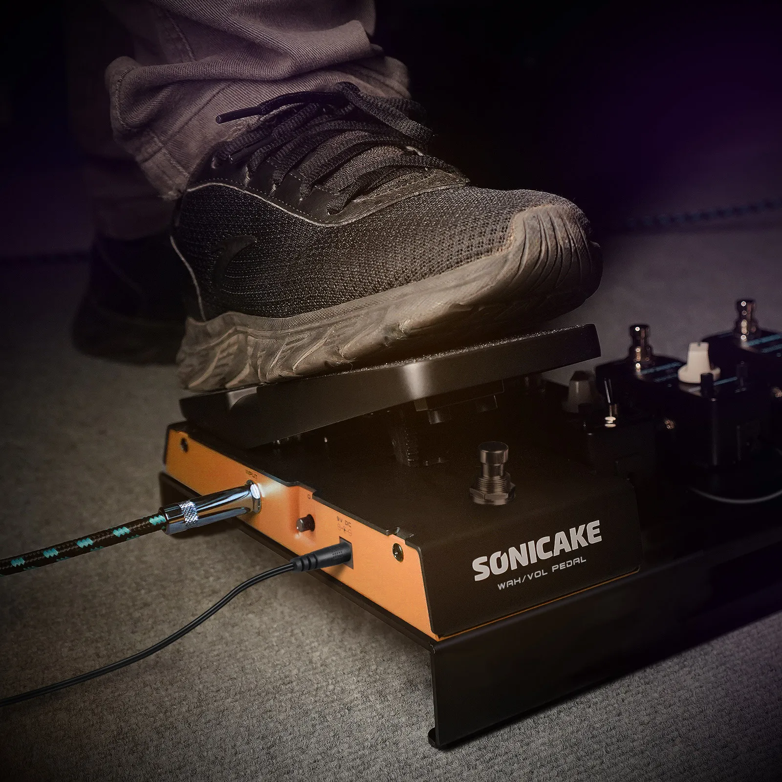 Sonicake QEP-10 FlipWah Wahwah Active Volume Control Combo Pedal Full Size Metal Case - Image 8
