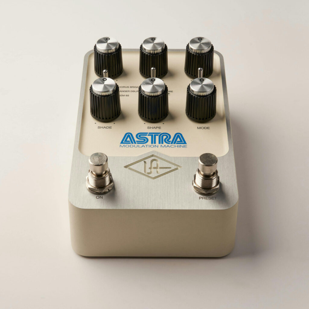Universal Audio UAFX Astra Modulation Machine Pedal
