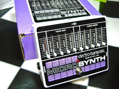 Electro Harmonix Micro Synthesizer Pedal